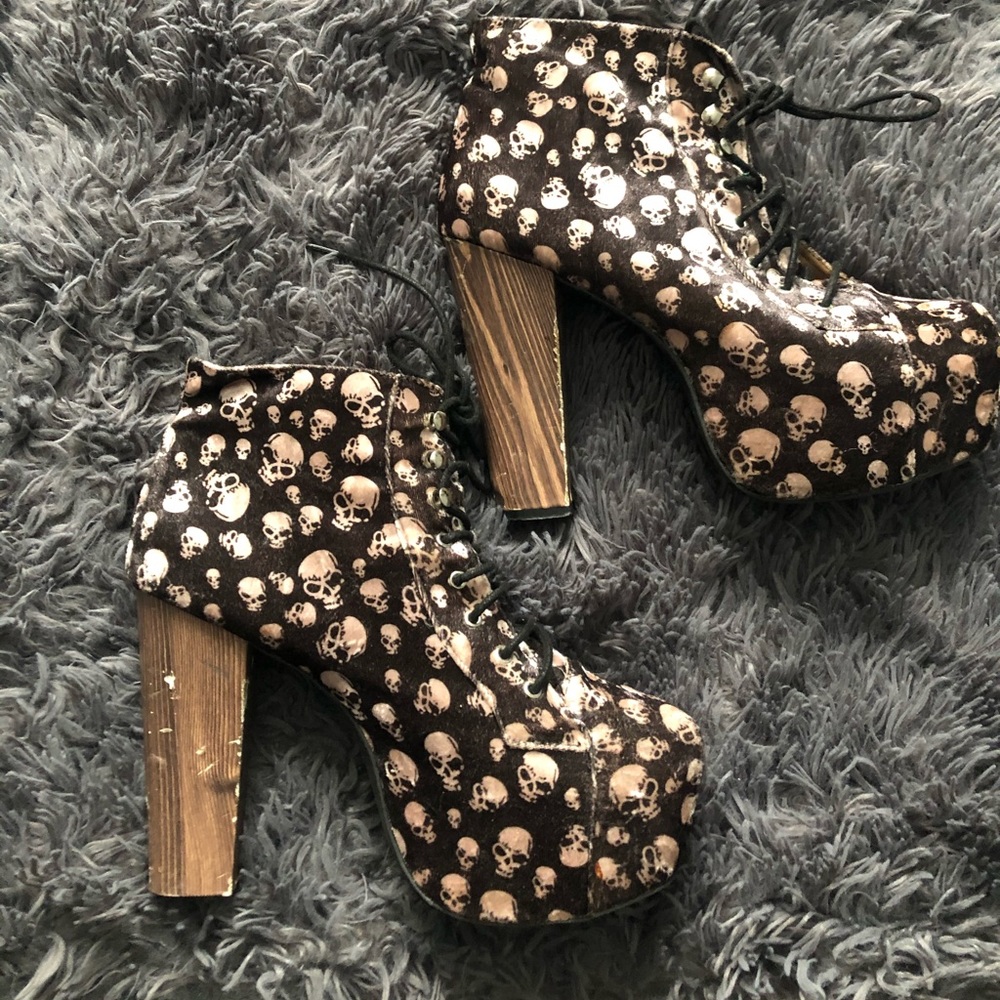 Skull platform shoes